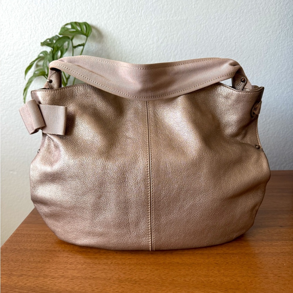 ♦️SOLD♦️ Salvatore Ferragamo Metallic Gold Beige Leather Bow Hobo Bronze Bag - Picture 2 of 16